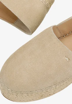 Beżowe espadryle damskie na platformie
