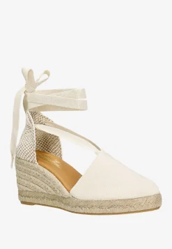 Beżowe zabudowane espadryle RELAKS