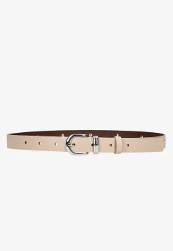 Beżowy skórzany pasek ze srebrną klamrą