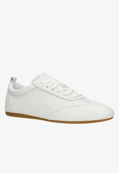 Białe sneakersy damskie ze skóry licowej