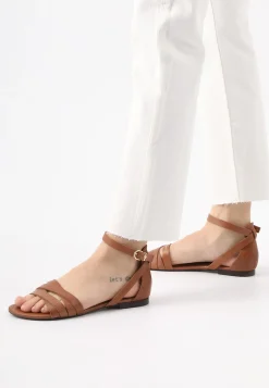 Brązowe sandały damskie w stylu urban