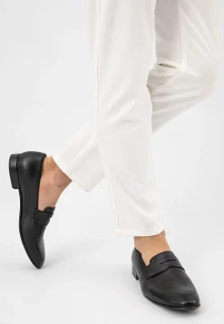 Czarne eleganckie loafersy męskie ze skóry licowej