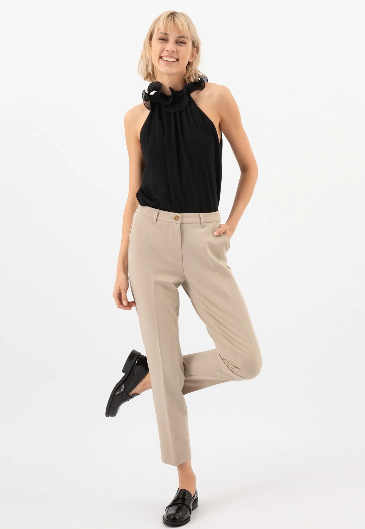Czarne lakierowane mokasyny damskie w stylu formal