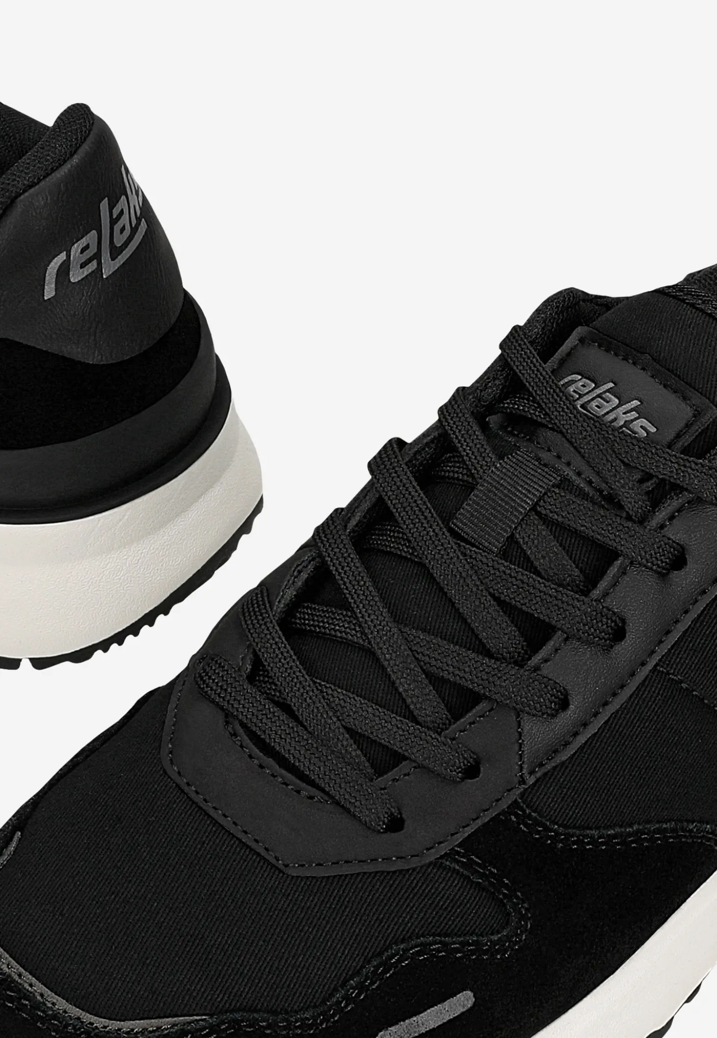 Czarne sneakersy męskie RELAKS na białej podeszwie