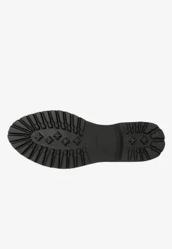Czarne wsuwane półbuty damskie z lakierowanymi elementami