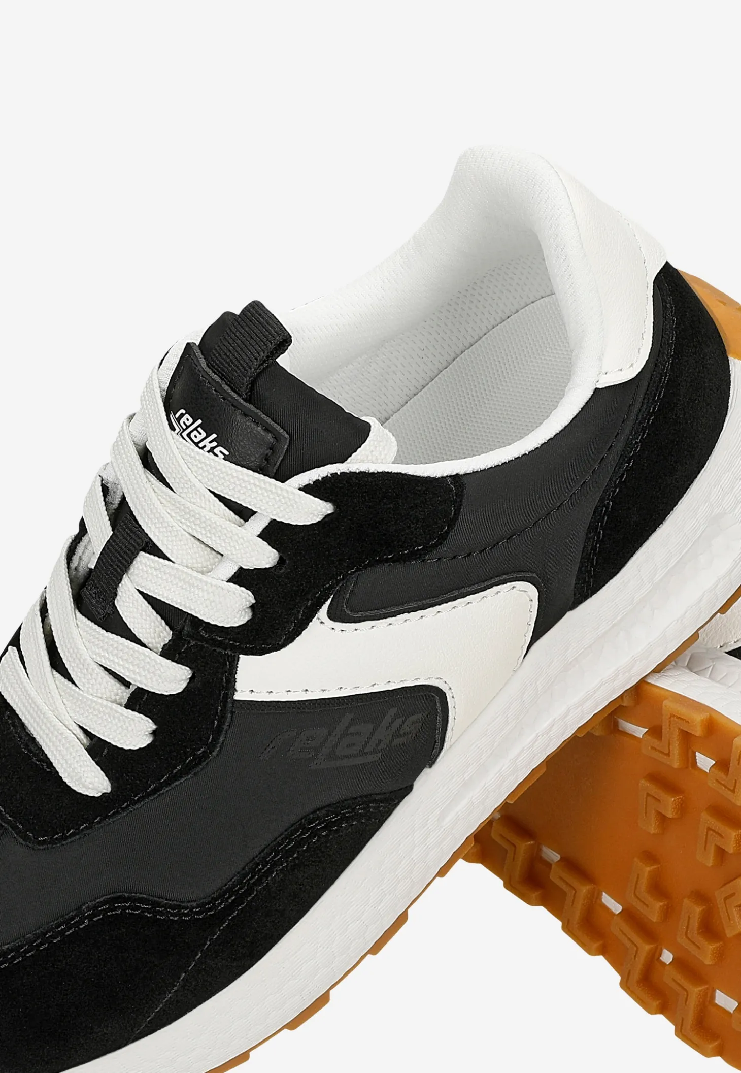 Czarno-białe sneakersy RELAKS