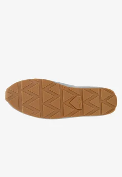 Jasnoniebieskie sneakersy na cienkiej podeszwie