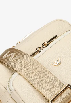Mała skórzana torebka crossbody bag w kolorze beżowym