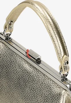 Mała złota torebka typu frame bag